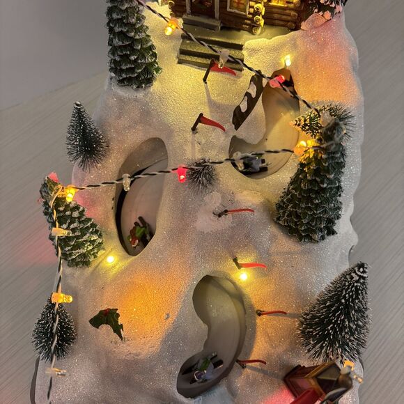 Downhill SKI Resort Lights Flash & Musical Village Mini Christmas Village Tested - Picture 4 of 7